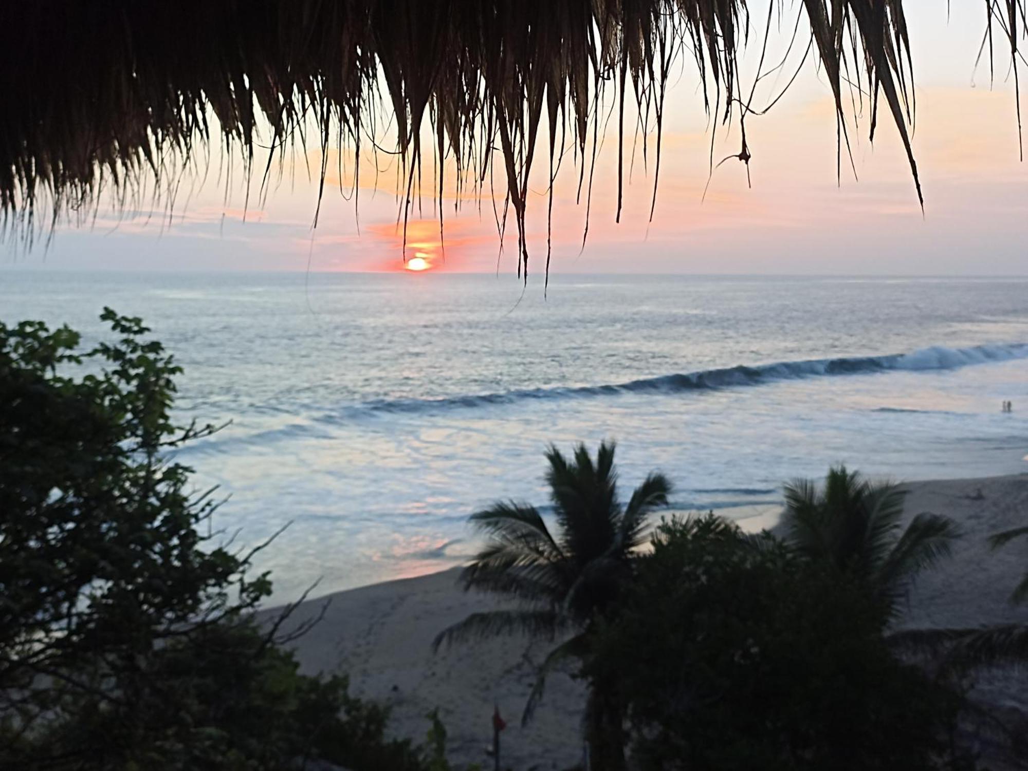 Hotel Punta Sur, Frente Al Mar Y El Atardecer Mazunte Exterior foto