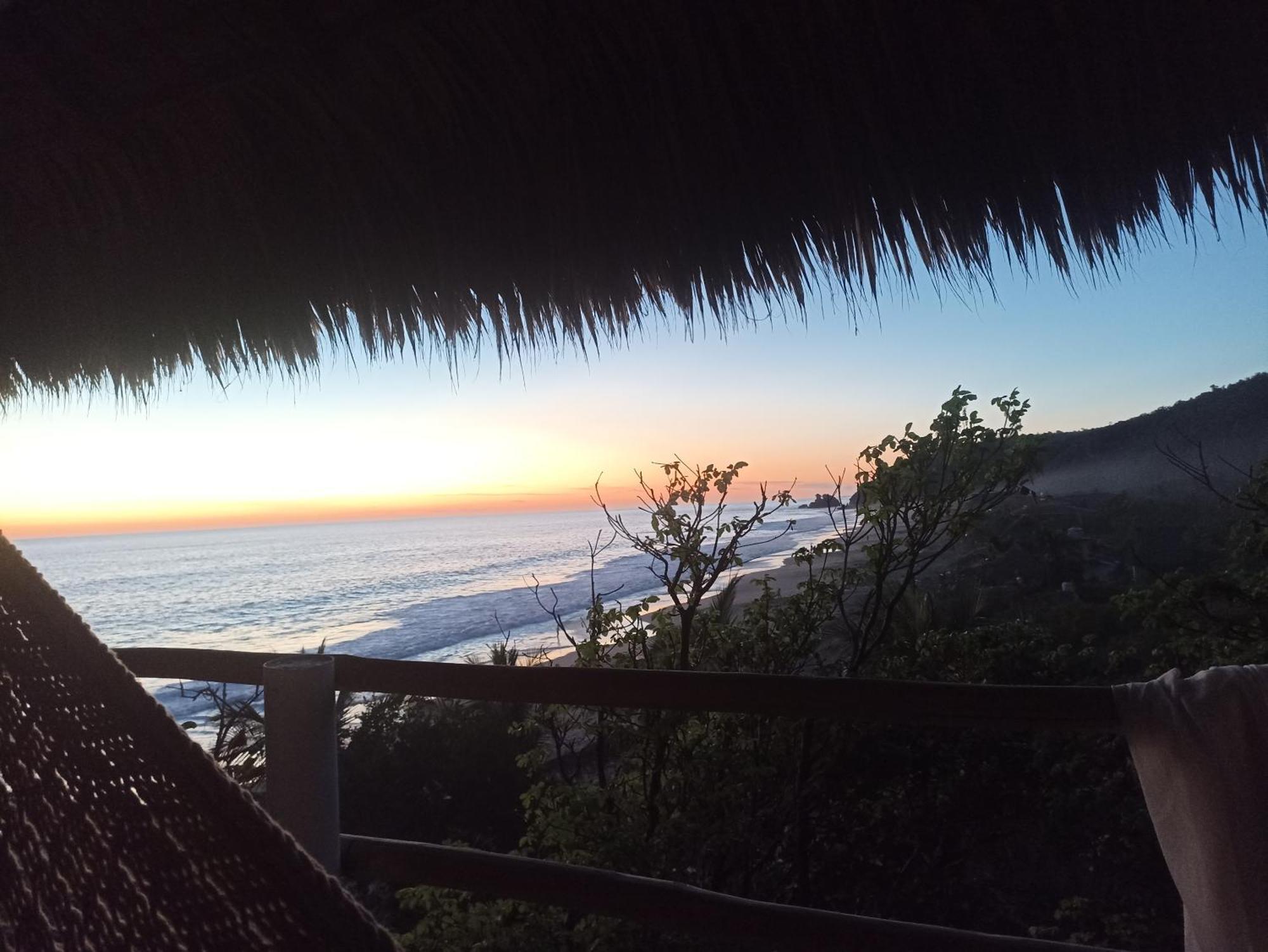 Hotel Punta Sur, Frente Al Mar Y El Atardecer Mazunte Exterior foto