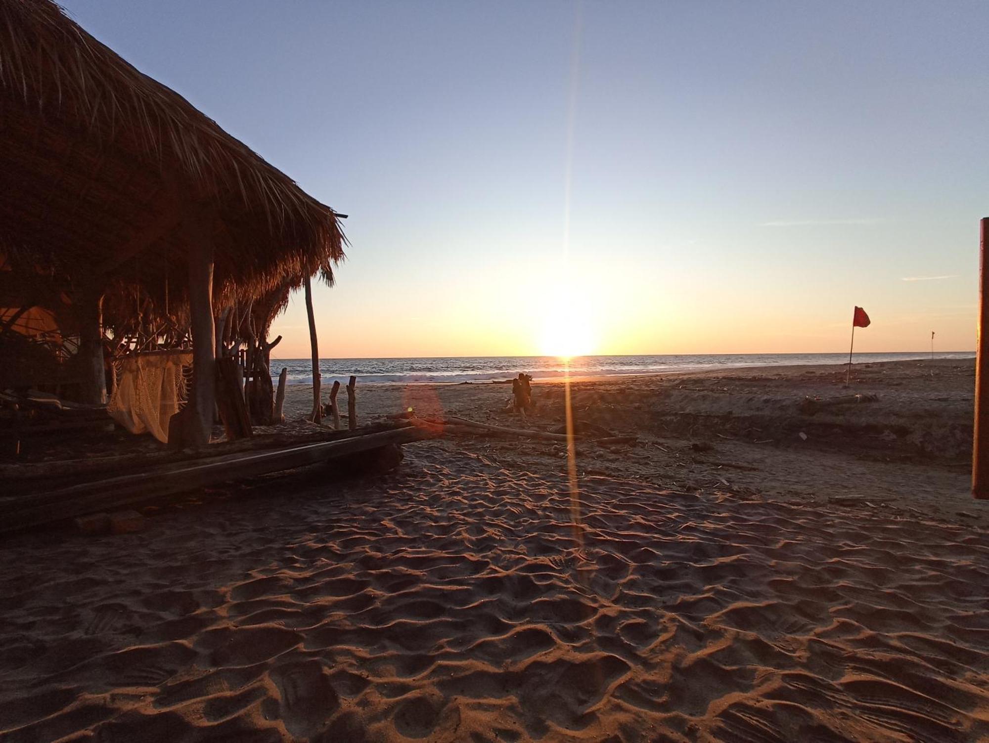 Hotel Punta Sur, Frente Al Mar Y El Atardecer Mazunte Exterior foto